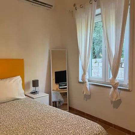 Sirenai Apartment *